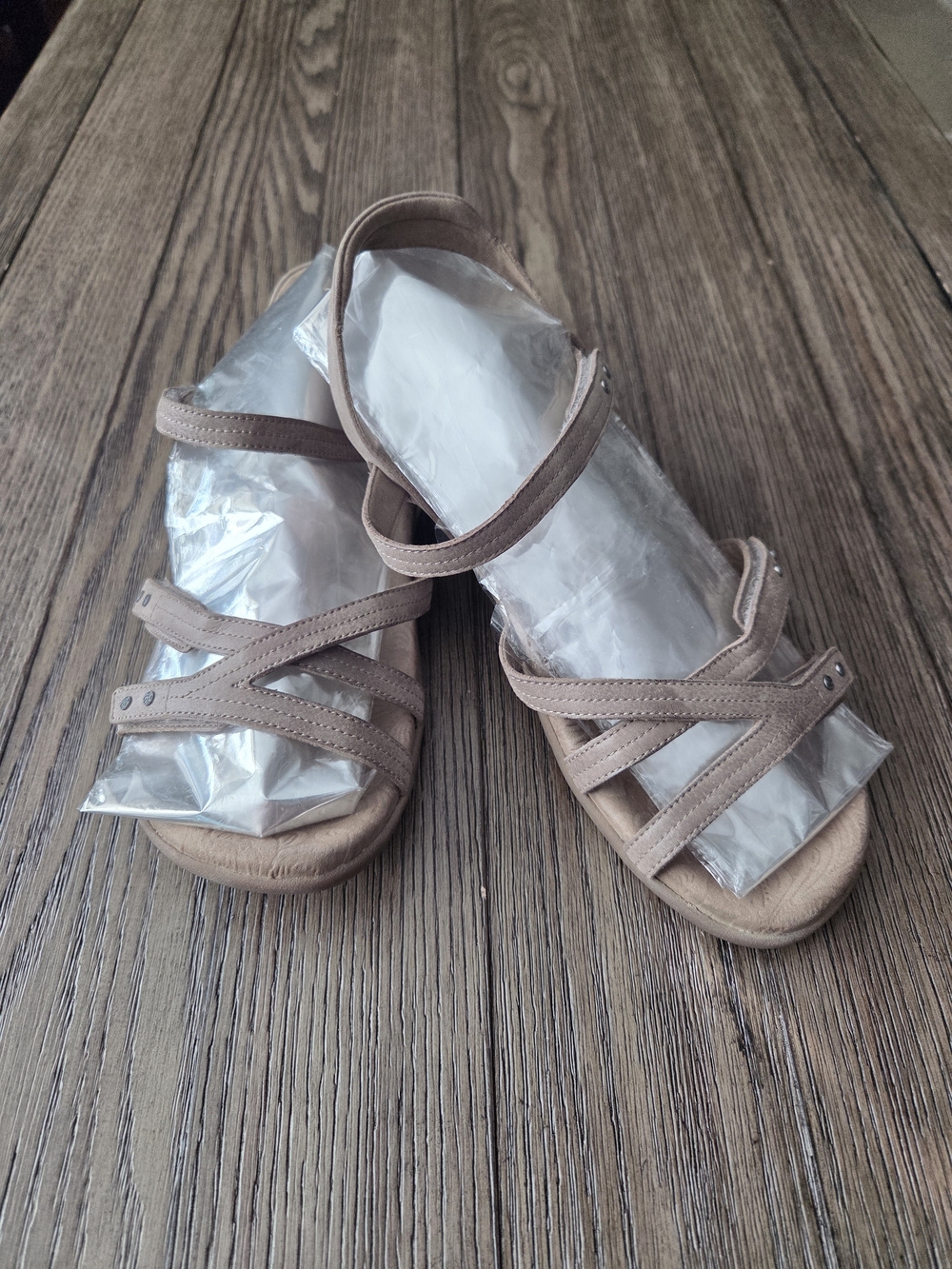 Taos Big Time Natural Leather Strappy Comfort Sandals Size 11